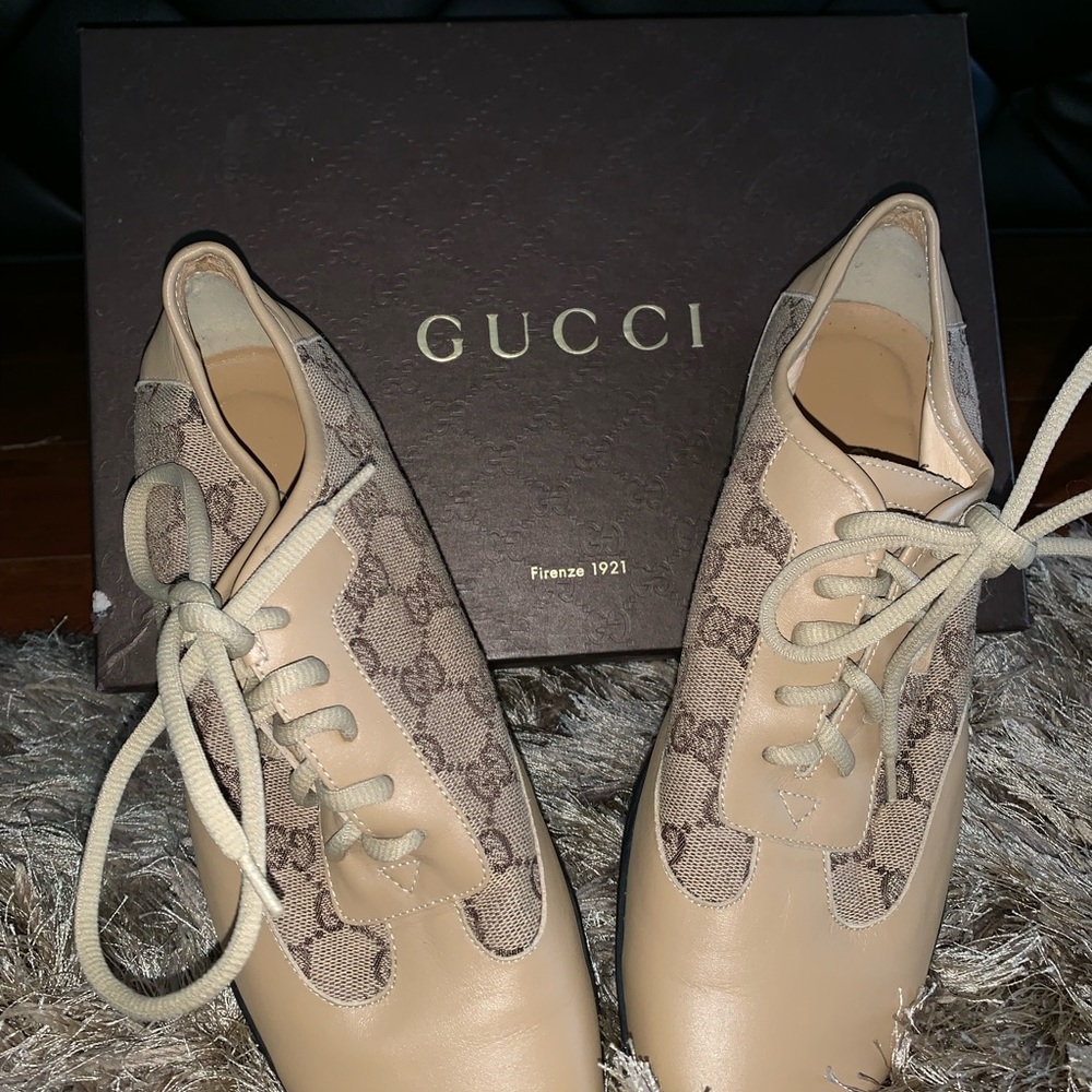 GUCCI - Picture 3 of 4